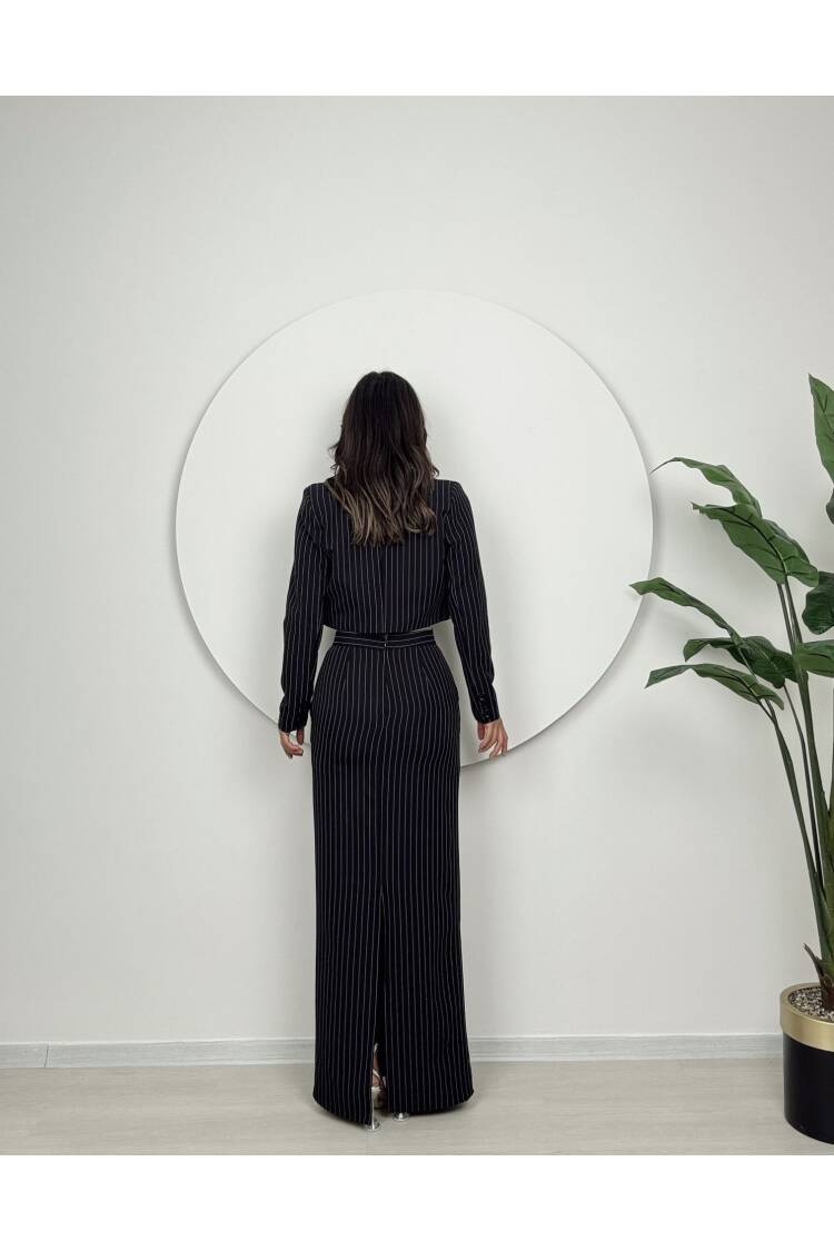 Triple Set With Skirt - Black