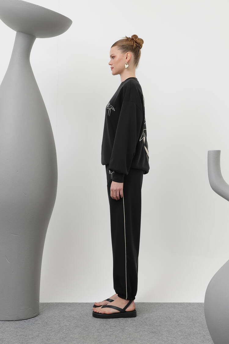 Swan Embroidered Tracksuit Set