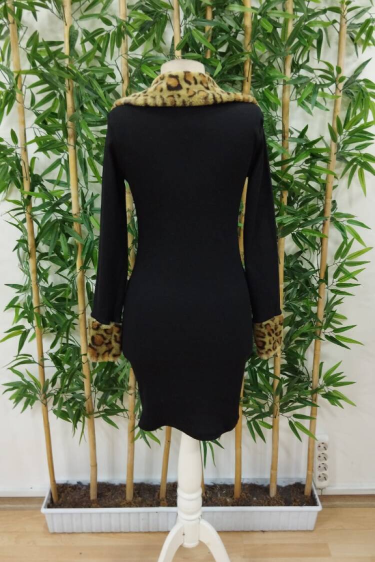 Women's Long Sleeve V-Neck Fur Detailed Camisole Dress - Black