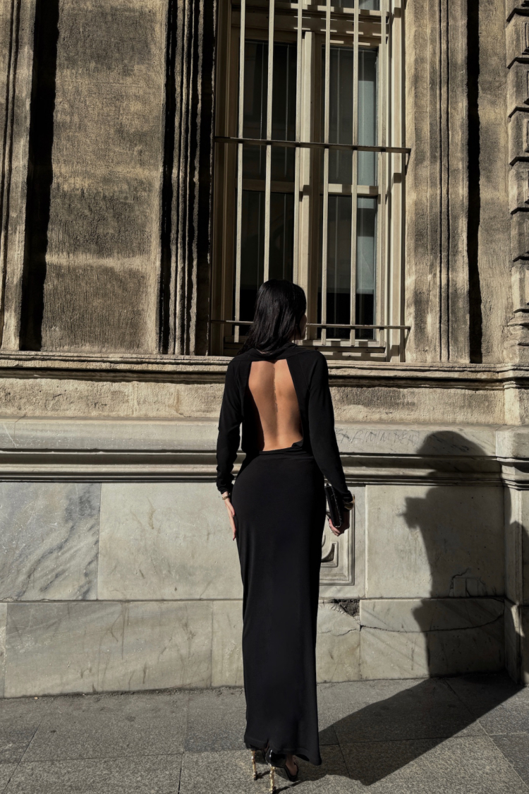 Degaje Neckline Long Dress
