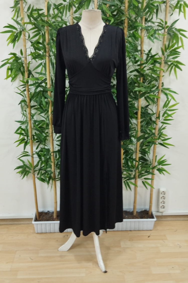 Women's Long Sleeve V Neck Lace Neck Slit Long Sandy Dress - Black