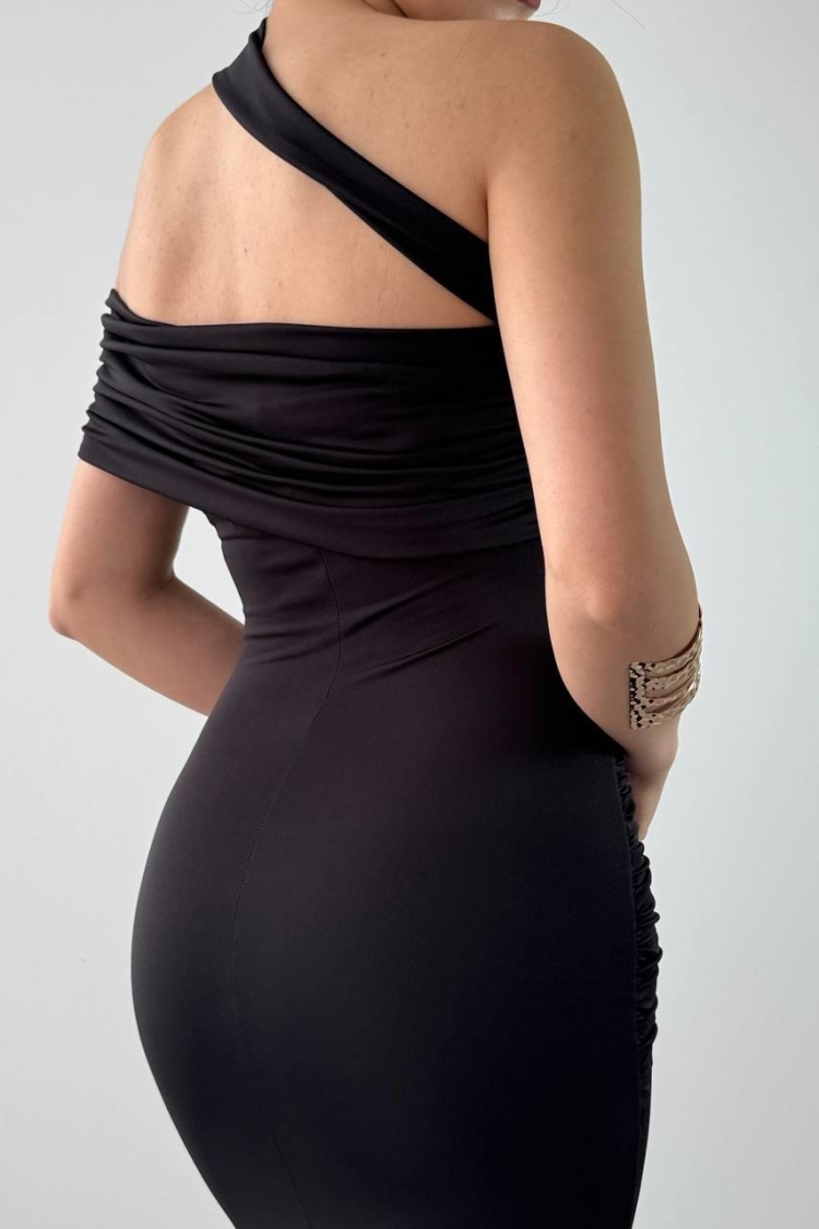 Reta Cross Shoulder Dress