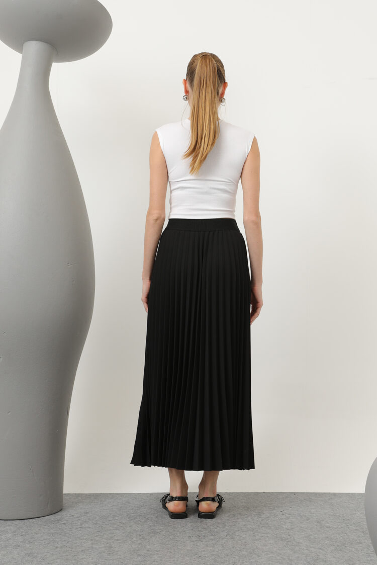 Women's Pleated Skirt