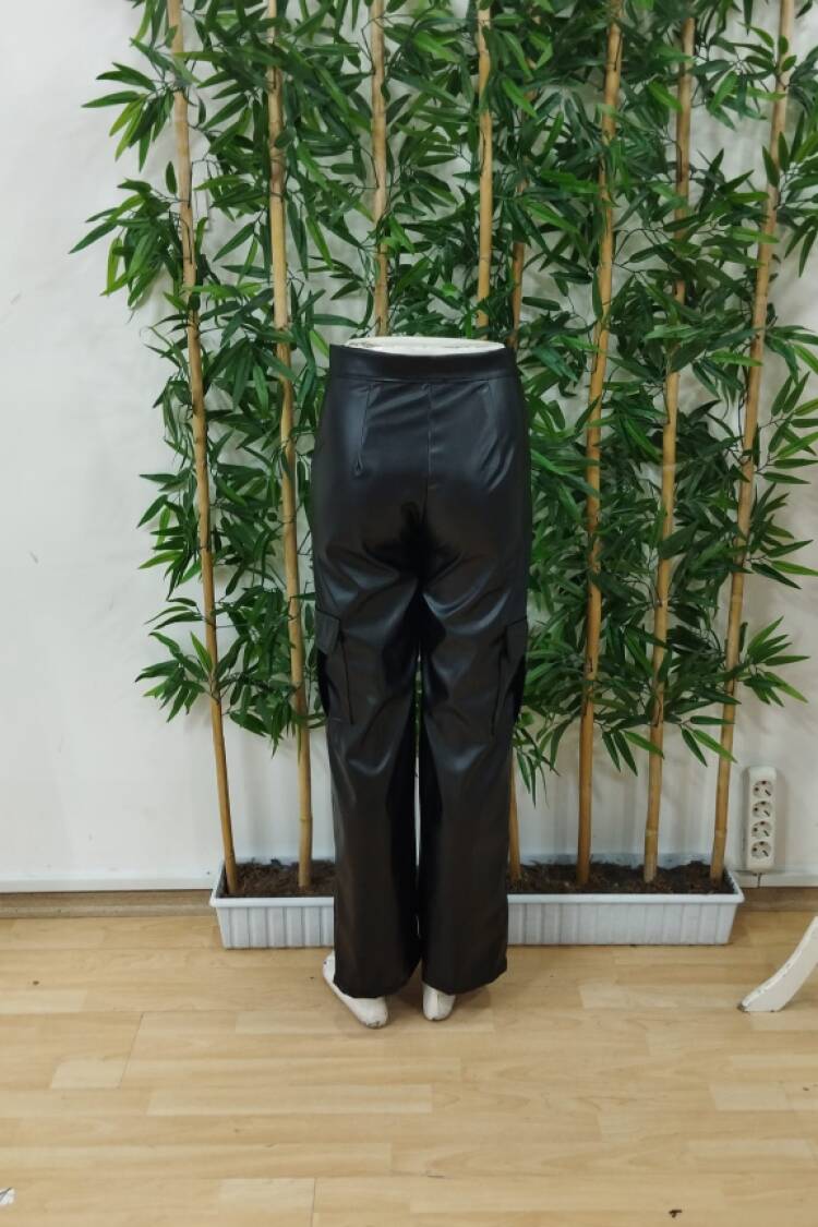 Women's High Waist Front Zipper Side Pocket Detailed Leather Cargo Pants - Black