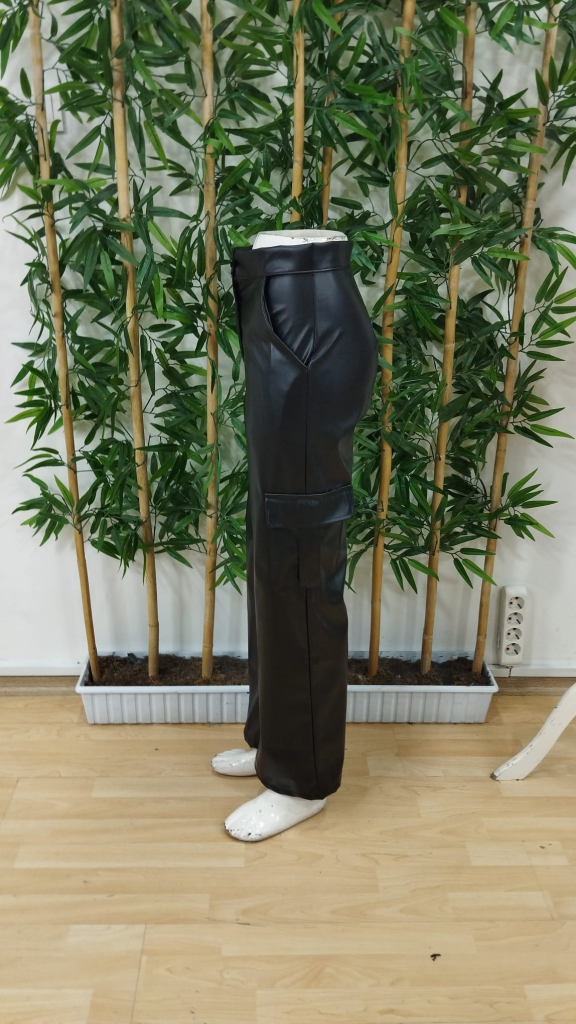 Women's High Waist Front Zipper Side Pocket Detailed Leather Cargo Pants - Black