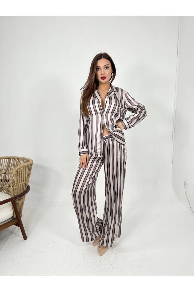 Suit - Ecru &