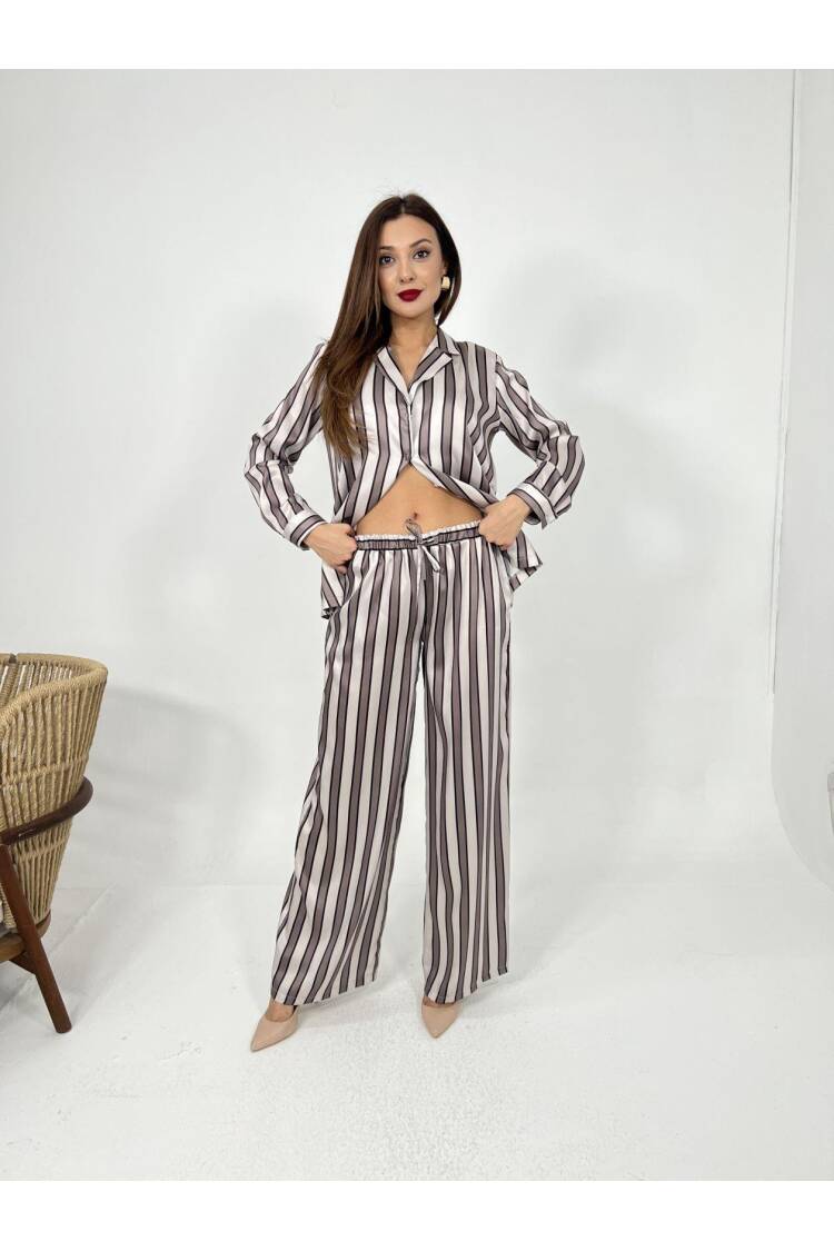 Suit - Ecru &