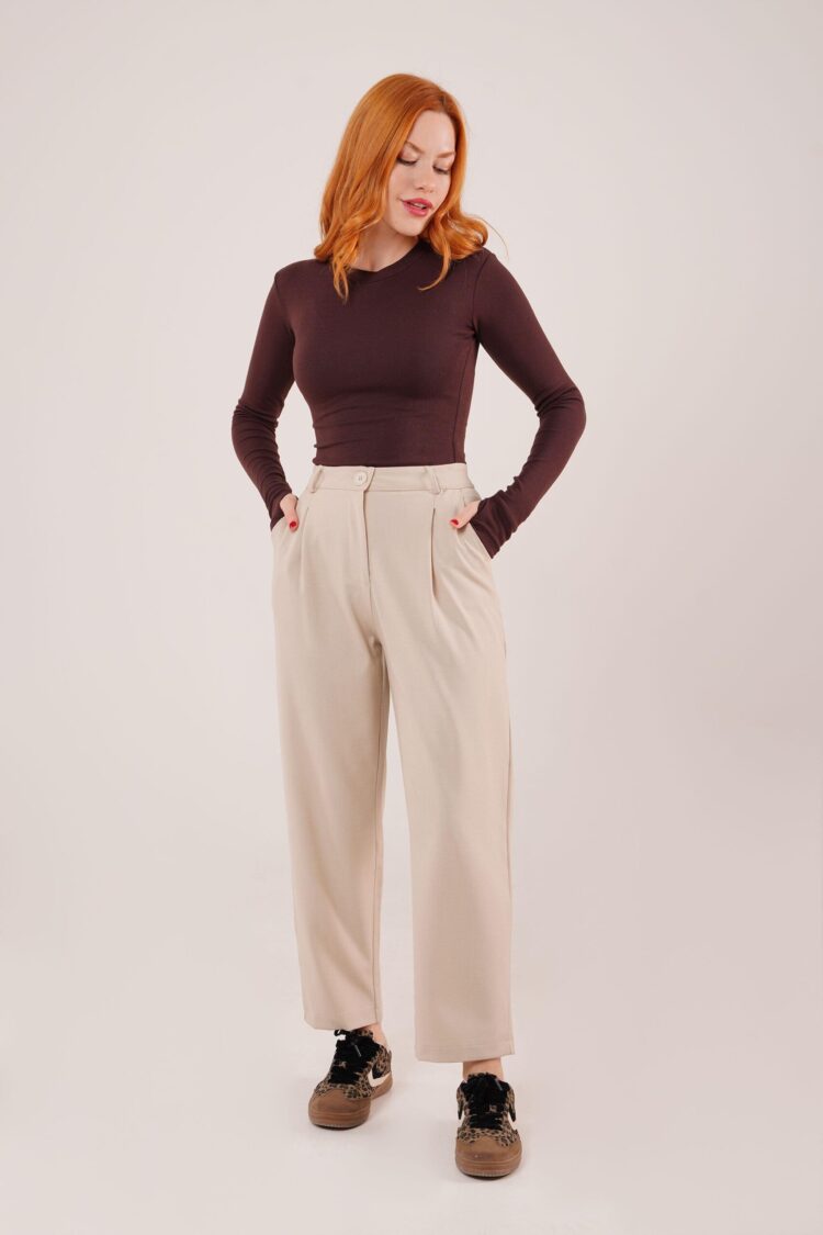 WholesalePants With Closure Pocket Detailed
