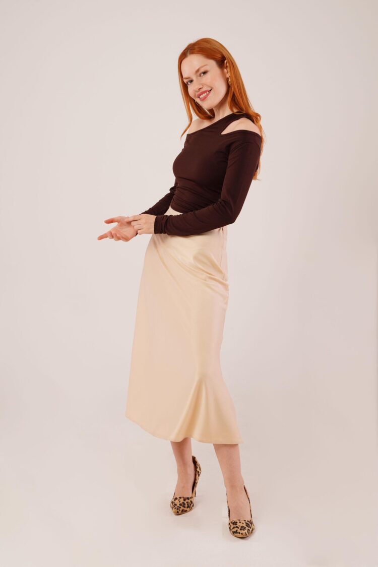 Bell Cut MidiWholesale Satin Skirt - Lustrin - Globality Store - Women Clothes Wholesale Turkey