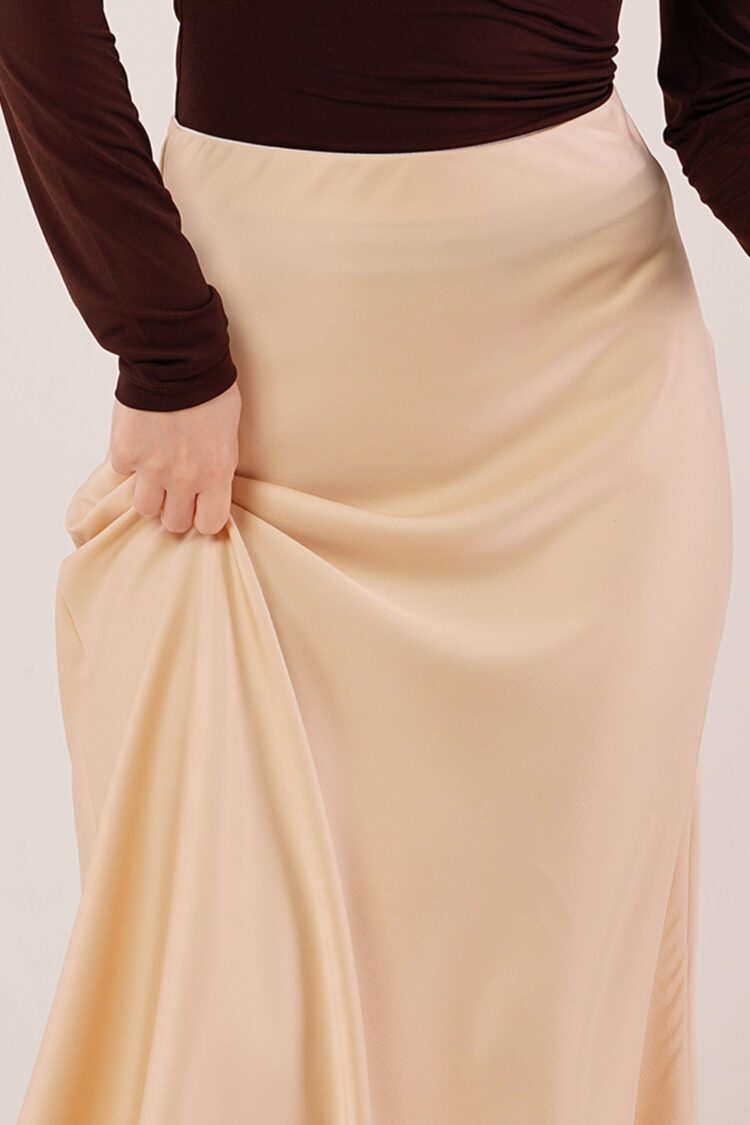Bell Cut MidiWholesale Satin Skirt