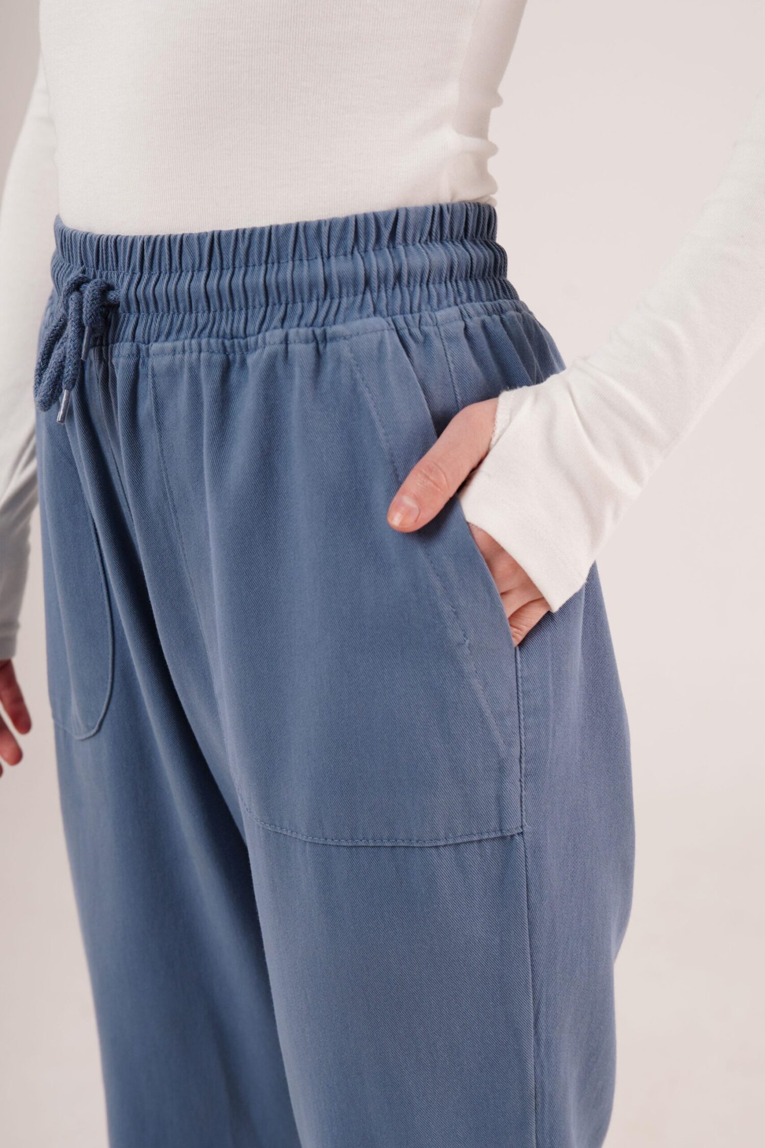 WholesalePants With Drawstring Detailed Pockets - Lustrin - Globality Store - Women Clothes Wholesale Turkey