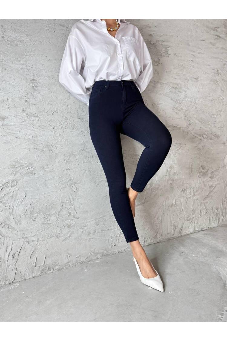 Slim Leg High Waist NavyJeans