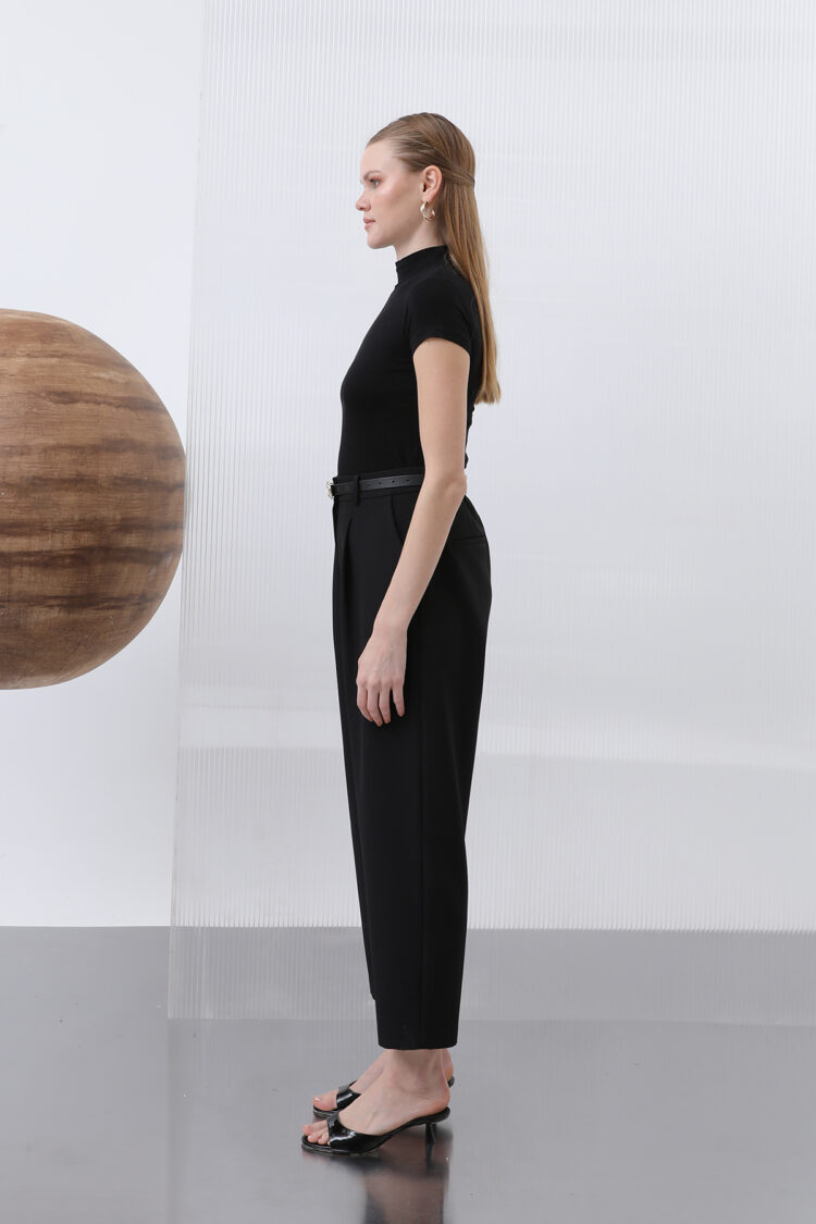 Women's Pleated Pants
