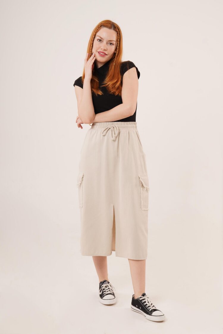 WholesaleSkirt With Front Slit Pocket Detailed
