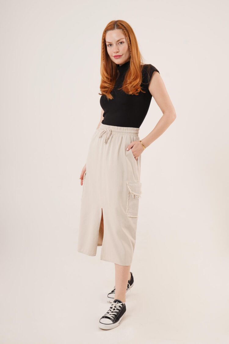 WholesaleSkirt With Front Slit Pocket Detailed