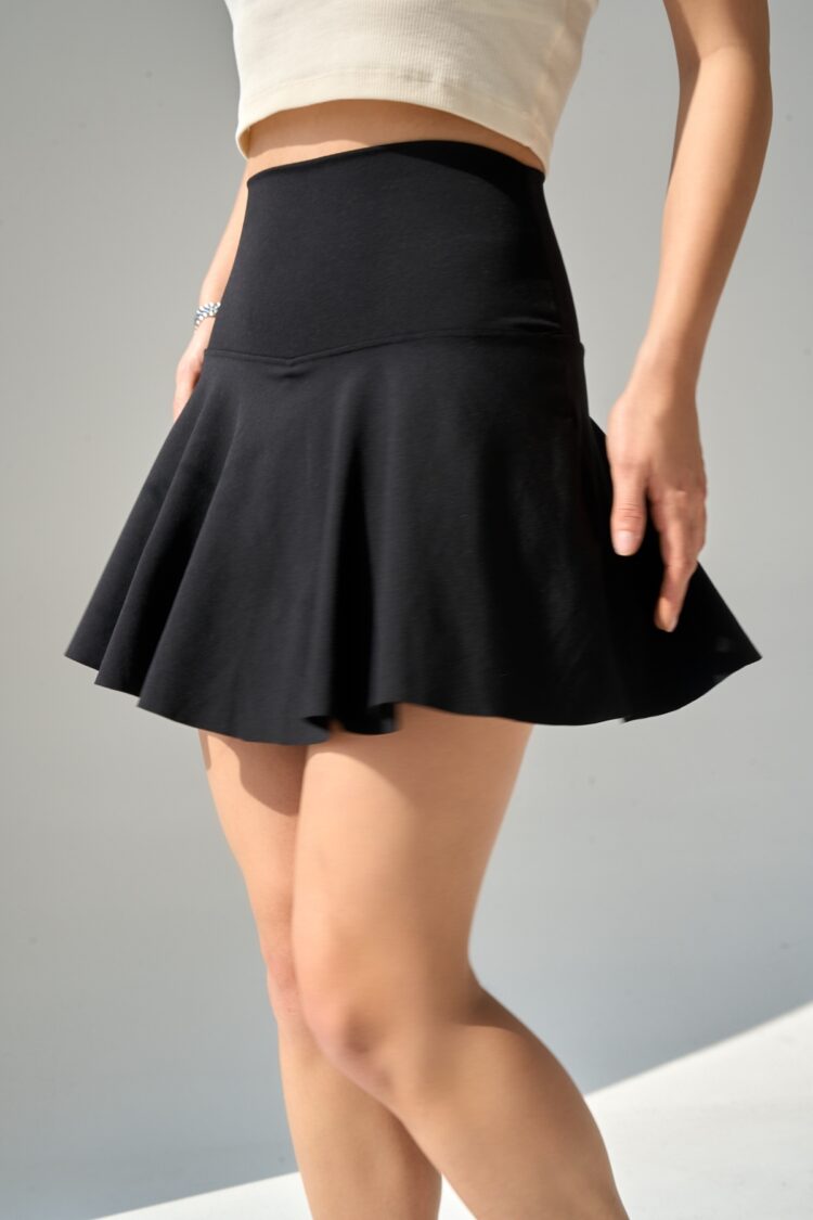 Plunge Shorts Skirt - Black