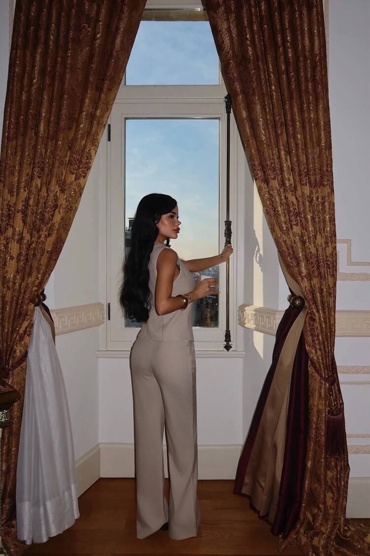 Trousers Suit