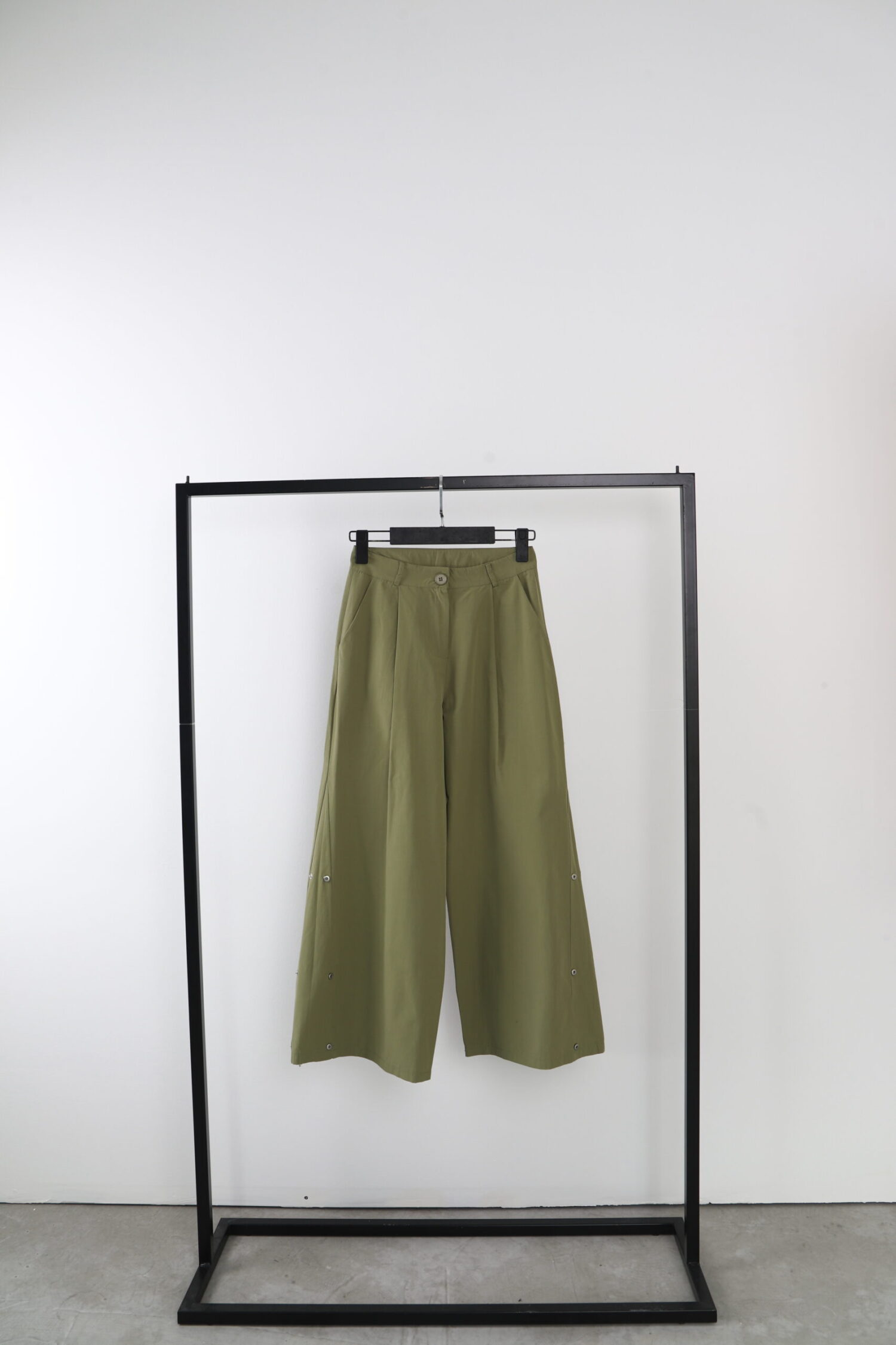 Trousers With Side Snap - Cream Rouge - Globality Store - Women Clothes Wholesale Turkey
