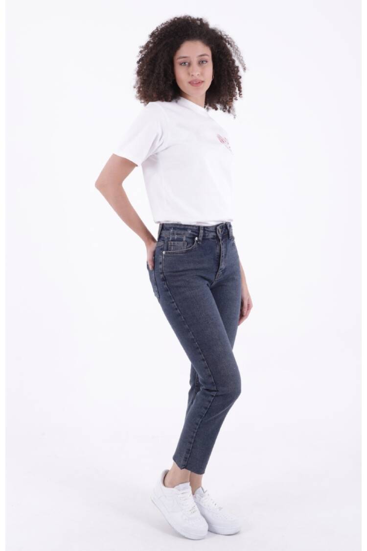Seamless Leg Mom Fit Jeans
