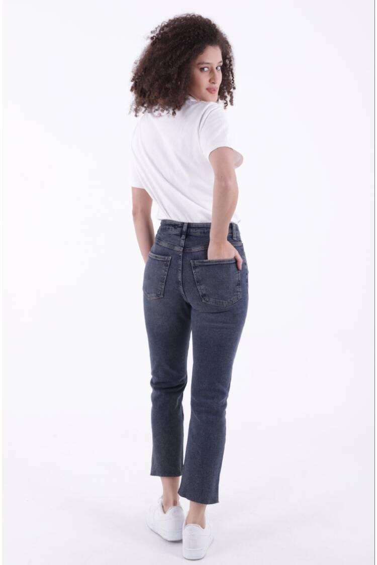 Seamless Leg Mom Fit Jeans
