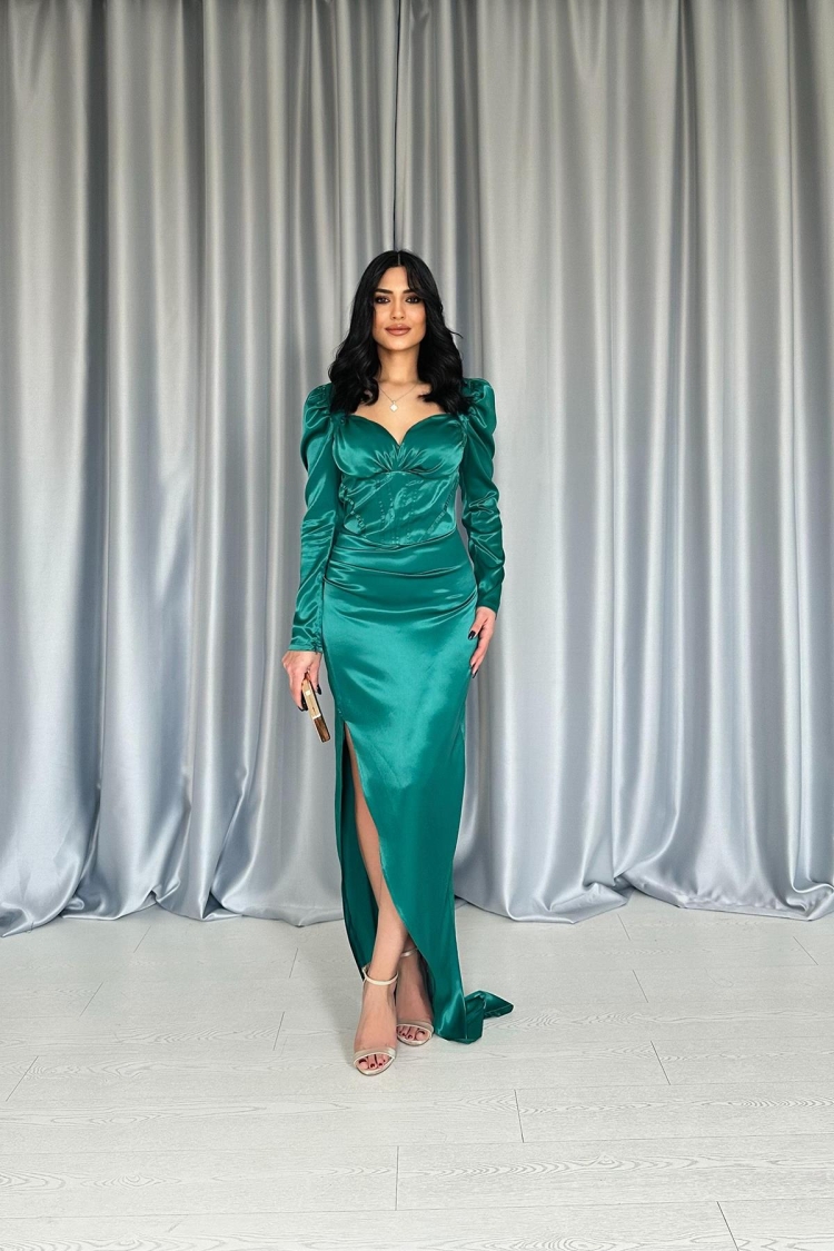 Chest Coupled Slit Dress