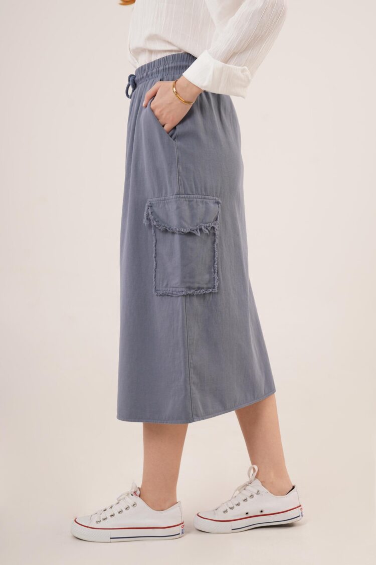 Front Slit Pocket Detailed Skirt