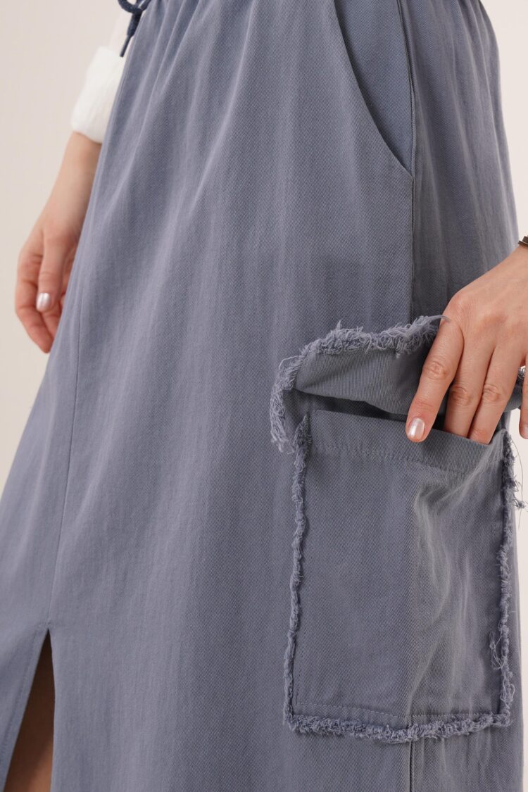 Front Slit Pocket Detailed Skirt