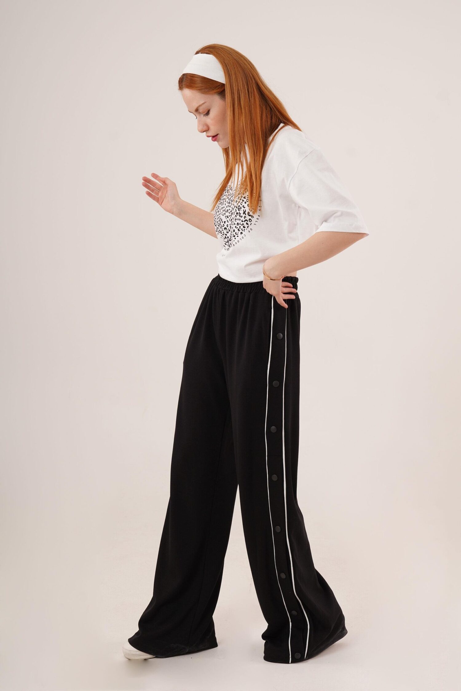 Elastic Waist Wide Leg Sweatpants With Half-Length Snap - Black - Lustrin - Globality Store - Women Clothes Wholesale Turkey