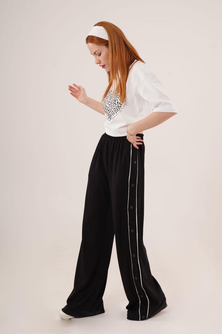 Elastic Waist Wide Leg Sweatpants With Half-Length Snap - Black