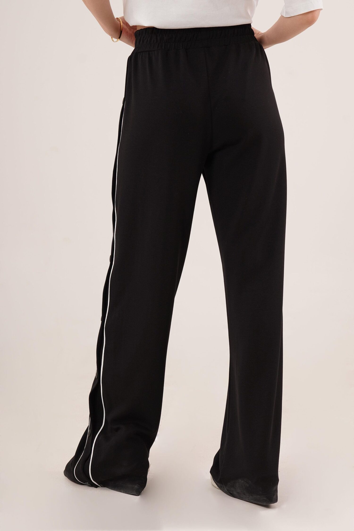 Elastic Waist Wide Leg Sweatpants With Half-Length Snap - Black - Lustrin - Globality Store - Women Clothes Wholesale Turkey