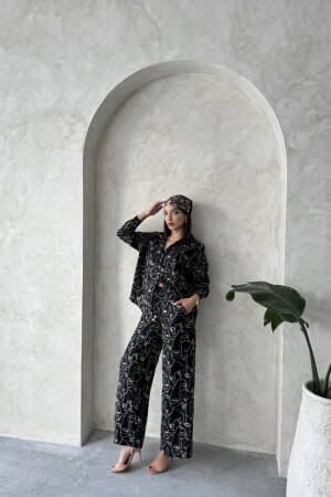 Embroidered Pants - Brand: Topshow - Women's Clothing Wholesale - Globality Store