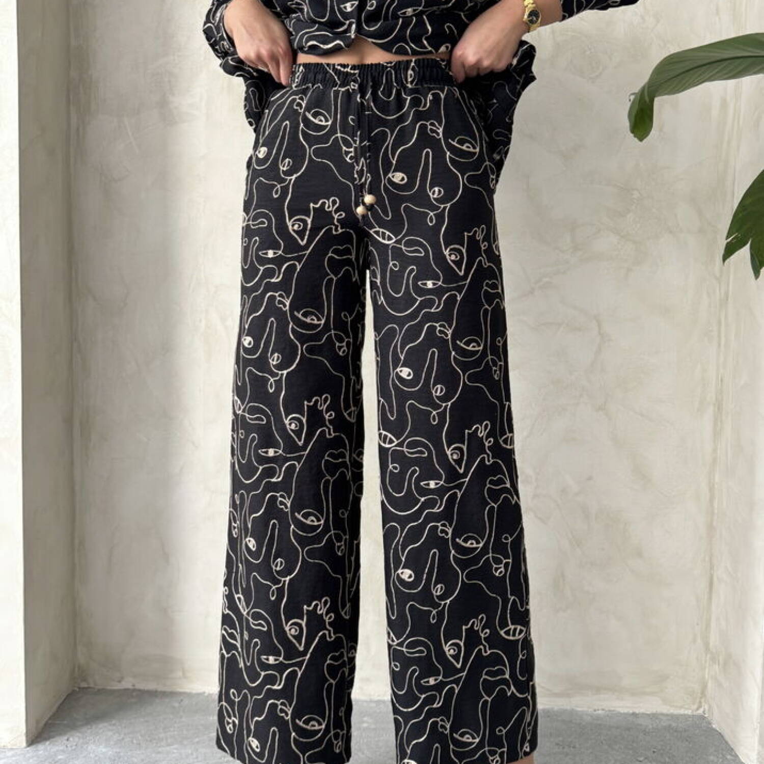 Embroidered Pants - Brand: Topshow - Women's Clothing Wholesale - Globality Store