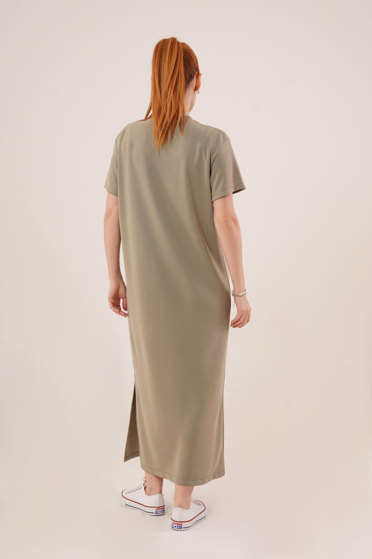 Slit Detailed Short Sleeve Slippery Maxi OilWholesale Dress