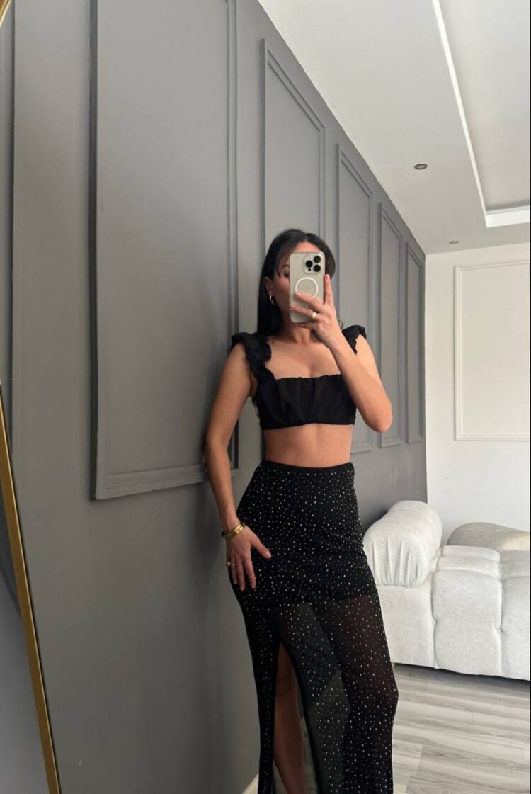 Stone Skirt