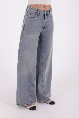 Piece Baggy Jeans - Brand: XLove - Women's Clothing Wholesale - Globality Store