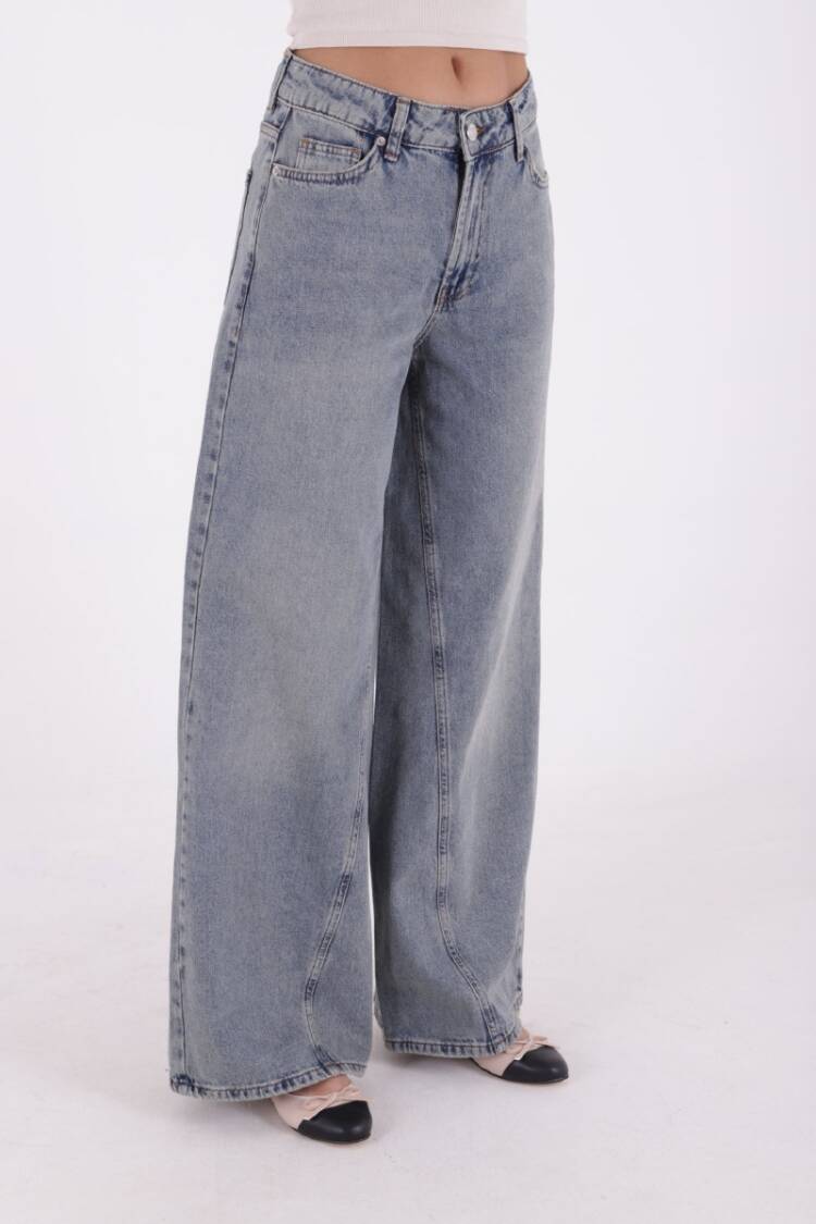 Piece Baggy Jeans