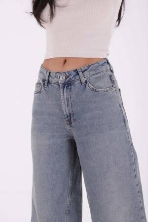 Piece Baggy Jeans - Brand: XLove - Women's Clothing Wholesale - Globality Store