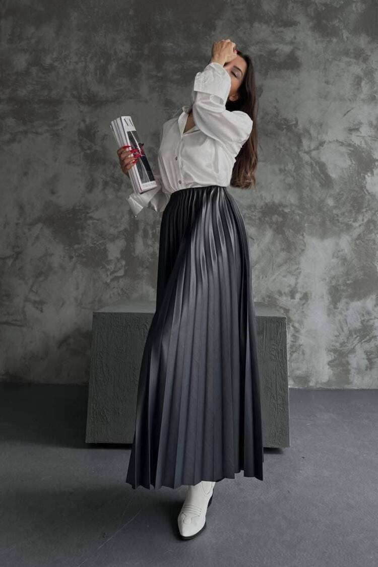 Pleated Skirt