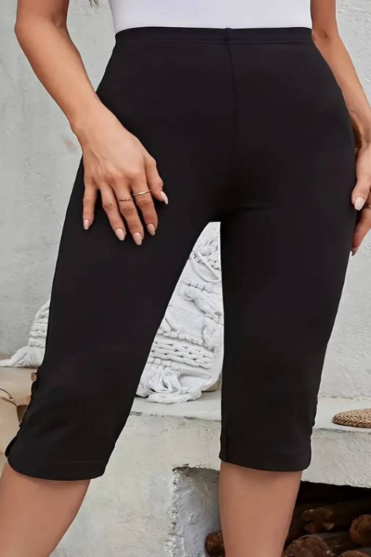 Women's High Waist Buttoned Short Imported Crepe Pants - Black