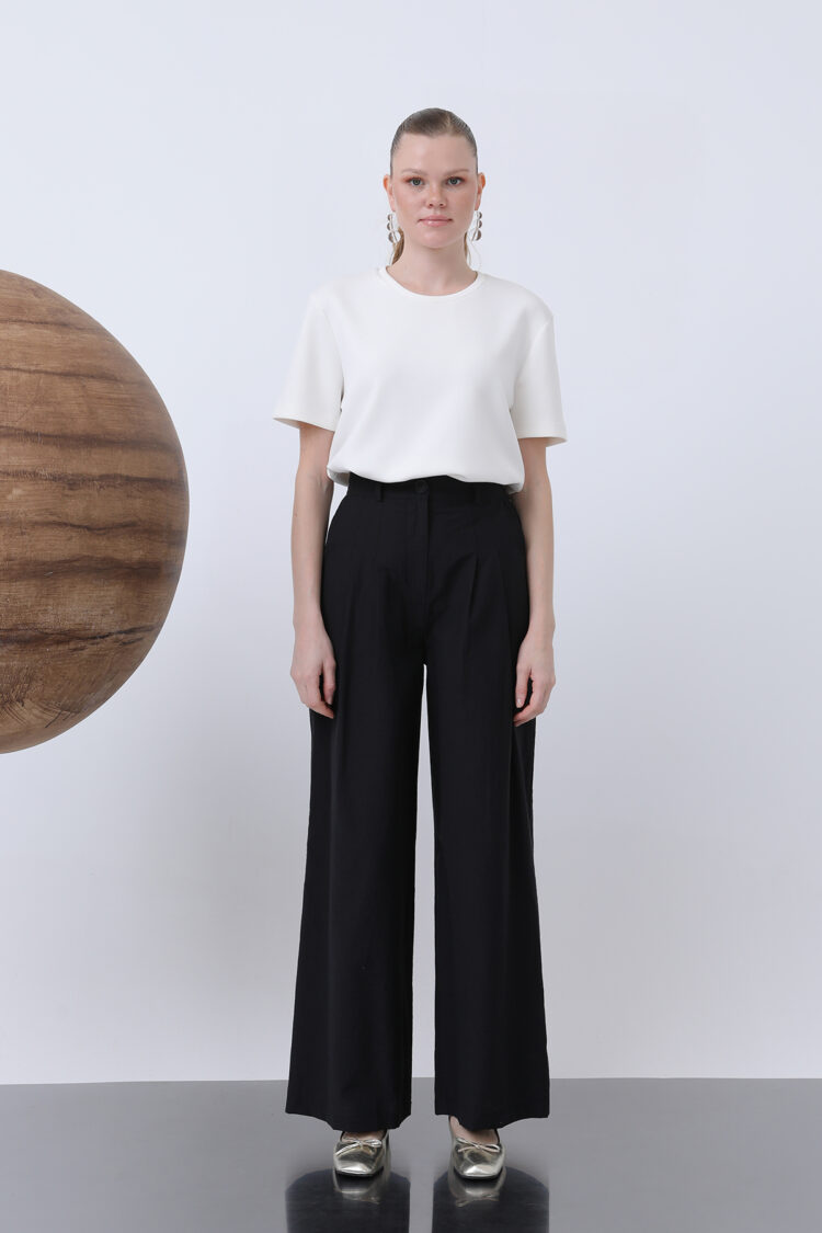 Women's Pleated Basic Pants