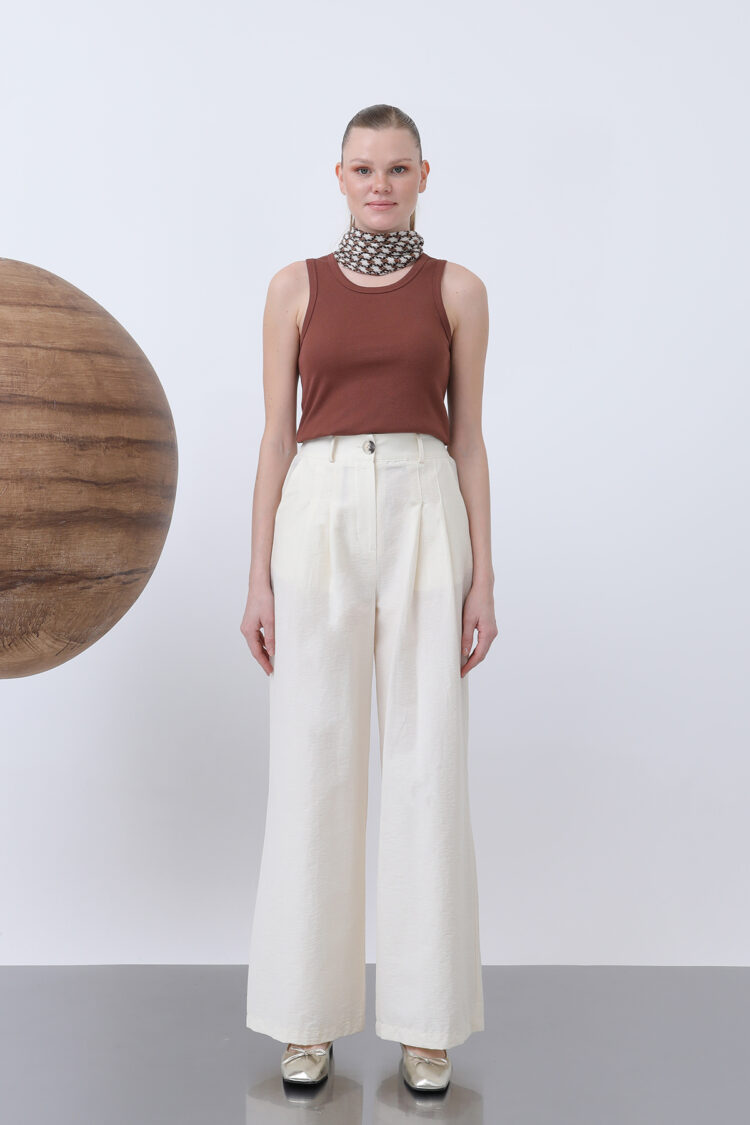 Pleated Basic Pants