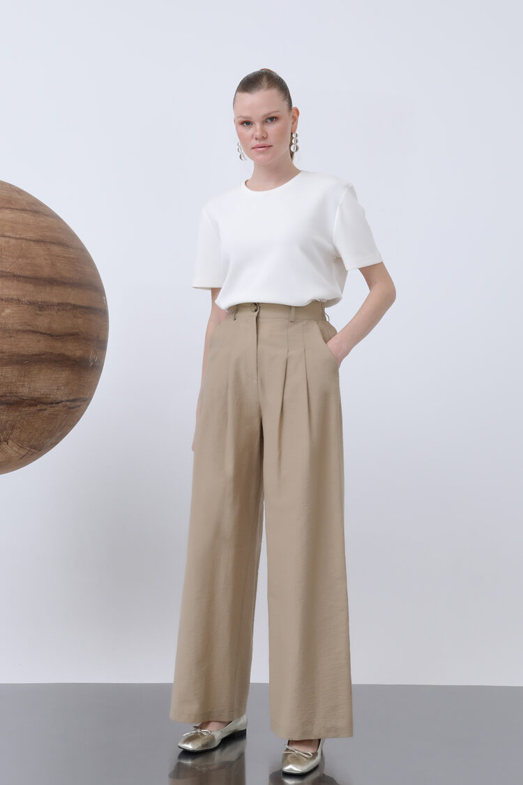 Pleated Basic Pants