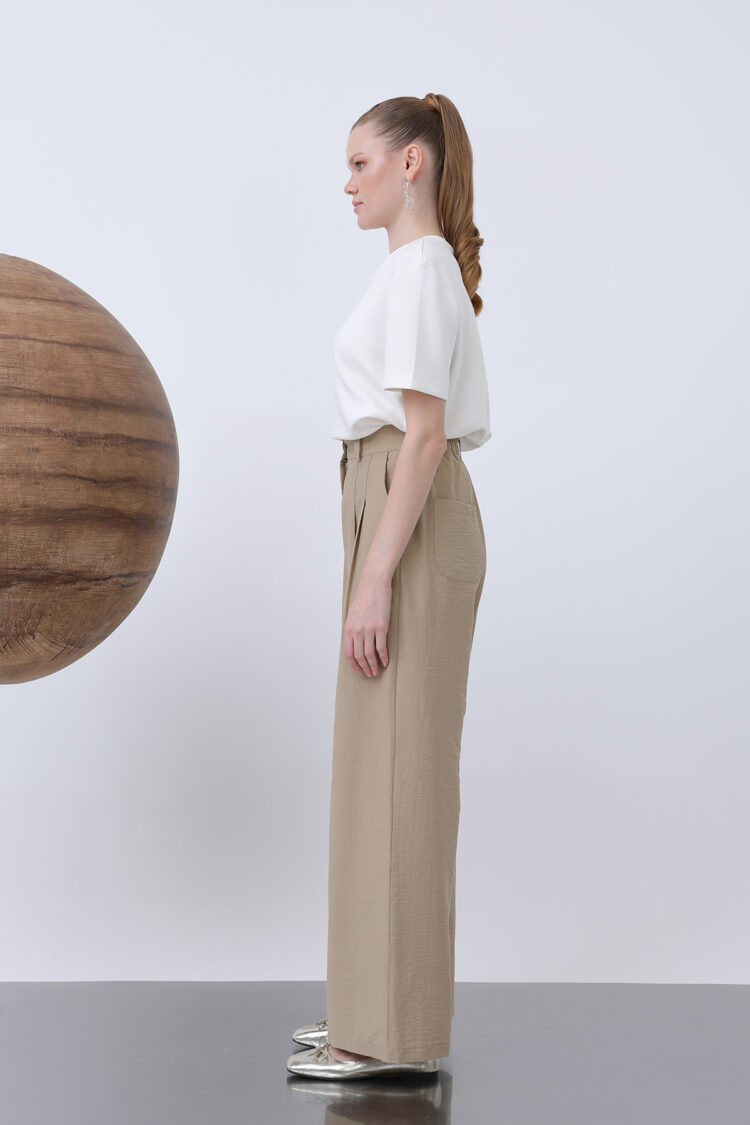 Pleated Basic Pants
