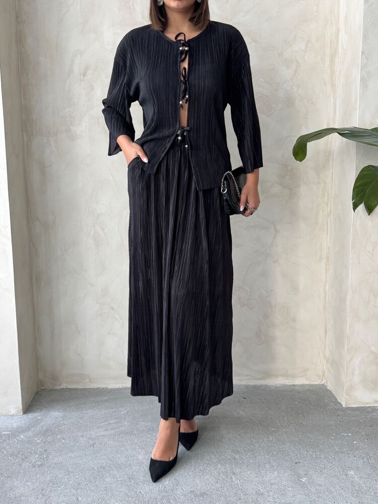 Pleated Skirt