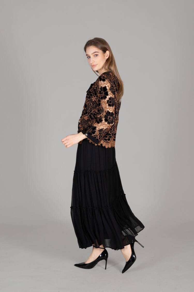 Round Neck Embroidered Velvet Jacket Chiffon Skirt - Multicolor