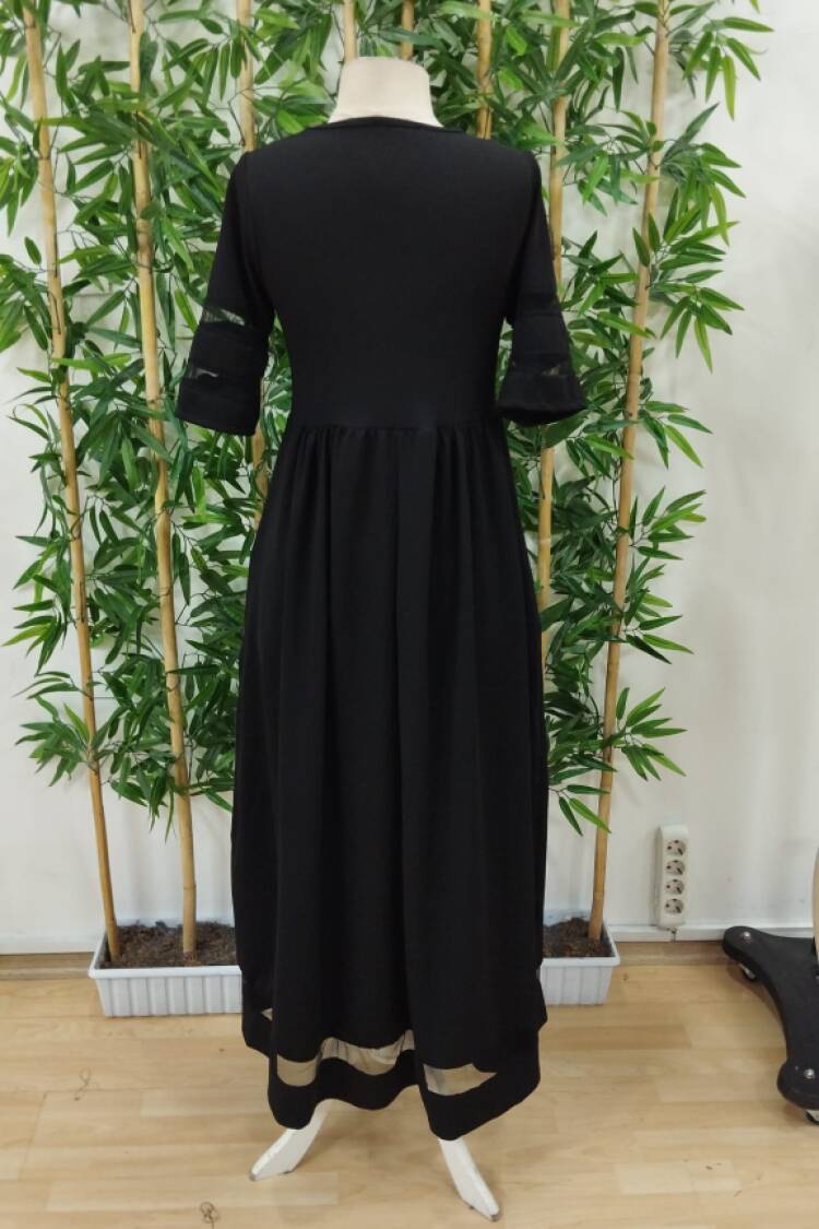 Women's Short Sleeve Crew Neck Tulle Detailed Janjan Crepe Maxi Dress - Black
