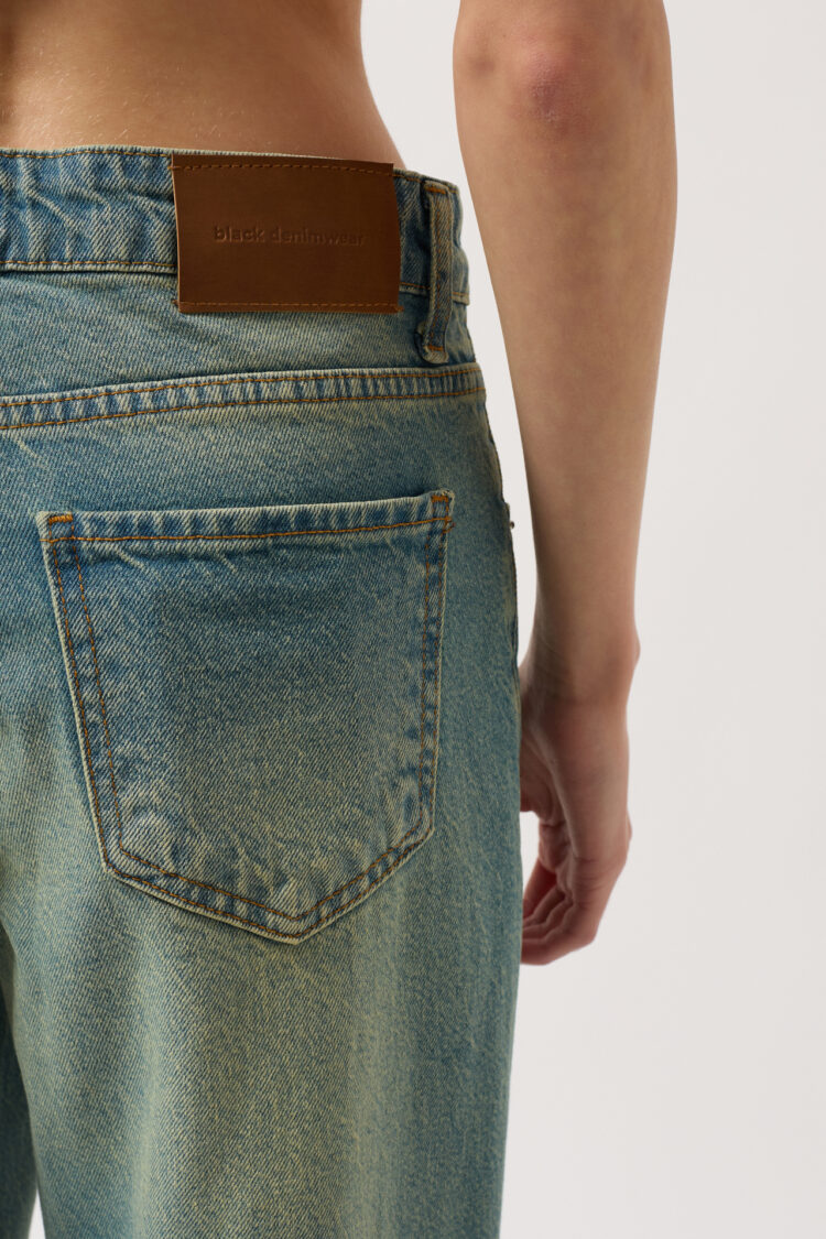 Low Waist Knee Length Jean