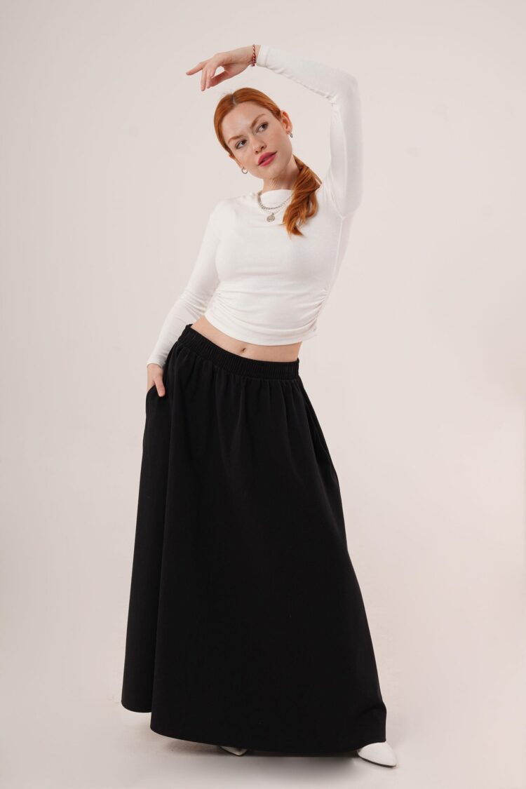 Elastic Waist Pocket Detailed LongWholesale Skirt