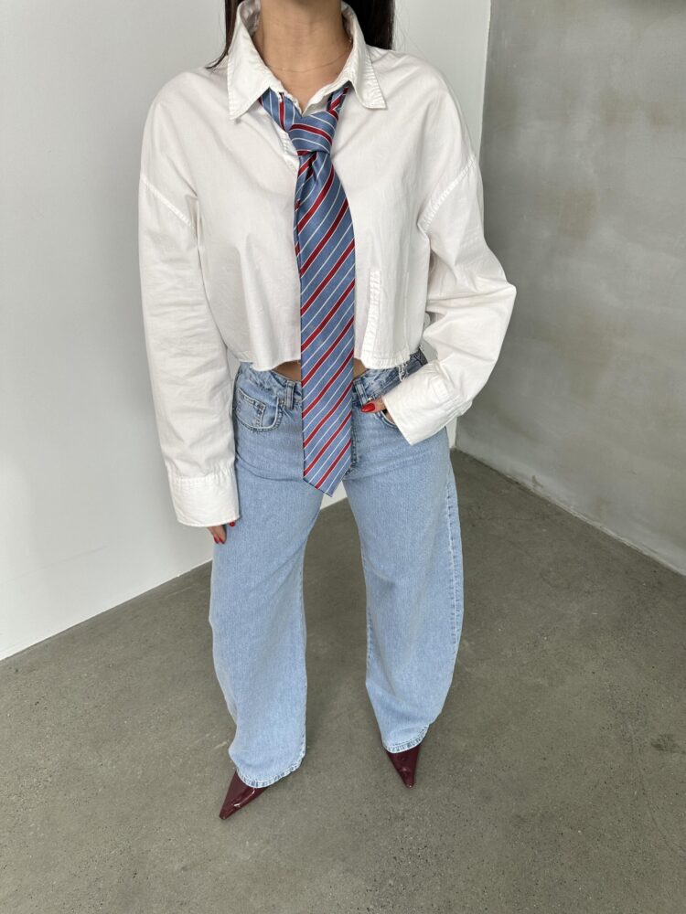 High Waist Leg Length Balloon Cut Barrel Fit Light Blue Jeans