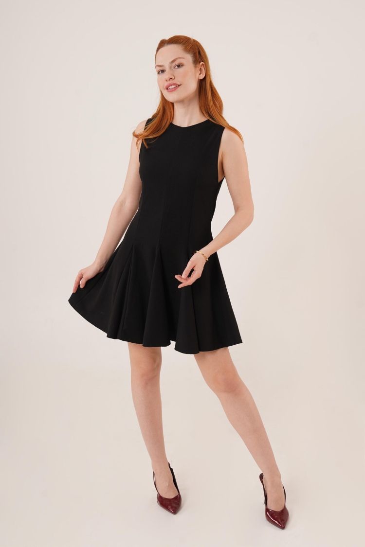 Wholesale Black Mini Dress With Zero Sleeve Pleated